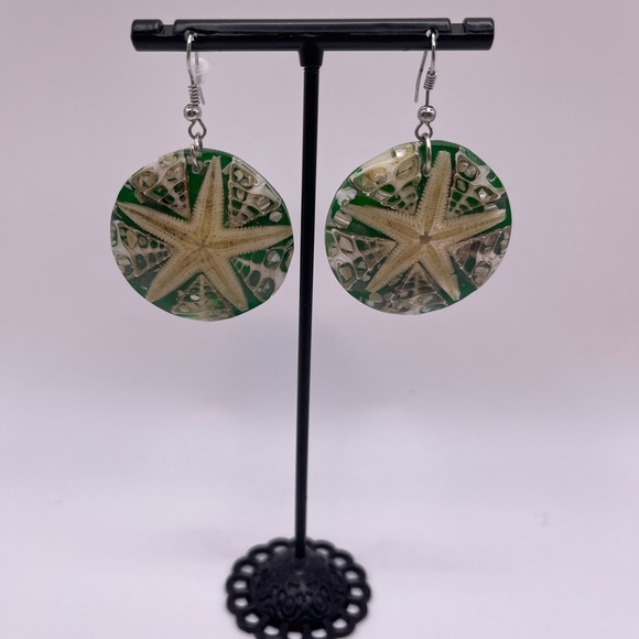 Boho Green Beaded Inlay Starfish Pendant Necklace and Earring Set - Picture 4 of 6